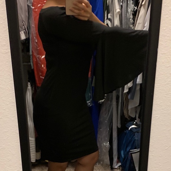 ๐Host Pick: 10/11 & 10/31/18๐พ Bell Sleeve Dress - Picture 5 of 7